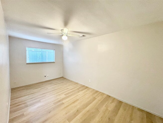 Building Photo - 1307 Willard St