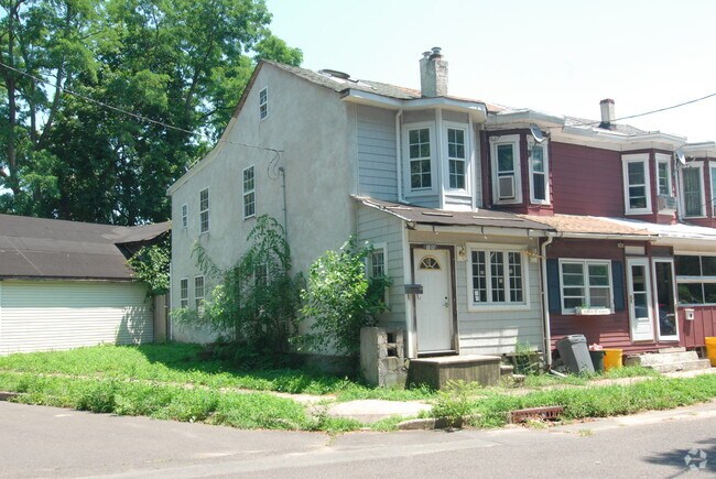 Exterior - 101 S Overbrook Ave