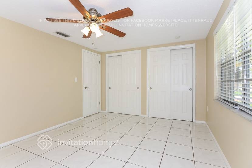 Building Photo - 3824 Sail Dr