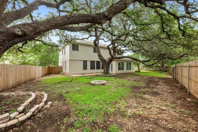 Building Photo - 4433 Chickasaw Ct