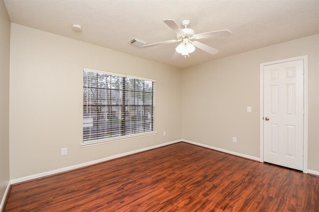 Building Photo - 27 W Rumple Creek Pl