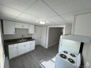 Building Photo - 148 Fitch St