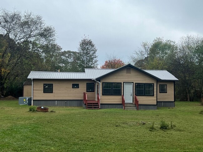 Building Photo - 2 bedroom, 1.5 bath home for $1200 monthly