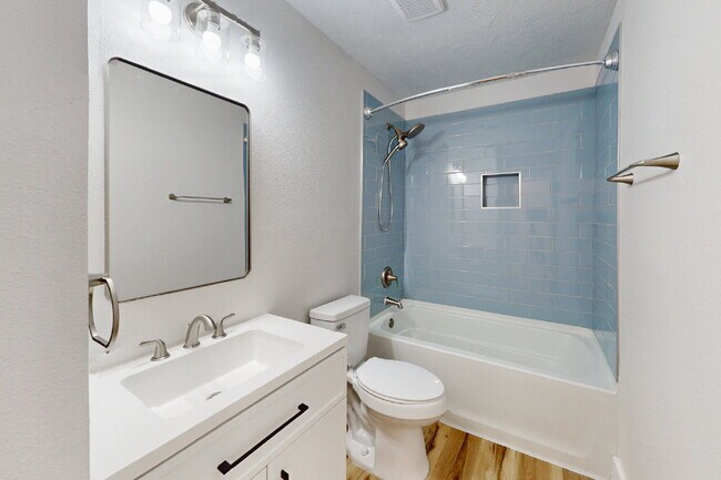 Building Photo - 3/2 Move-In Ready with Washer, Dryer, Refrigerator & Lawn Care Included!