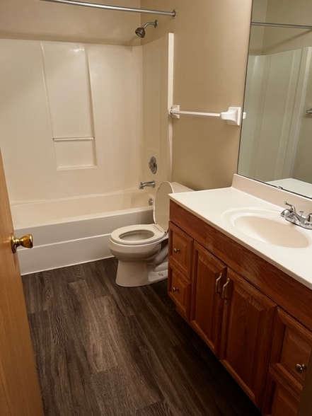Building Photo - 3560 Blue Jay Way