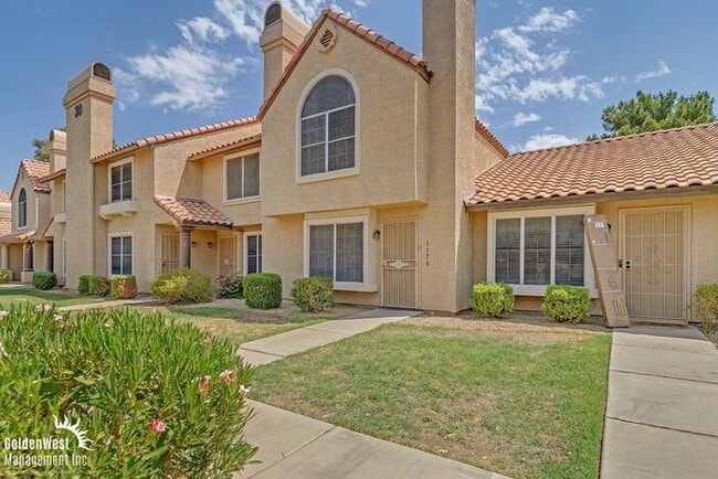 Building Photo - Bright 2Bdm 2.5Ba Townhome at Villa de Paz!