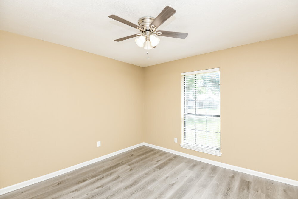Building Photo - 224 N Bugle Dr