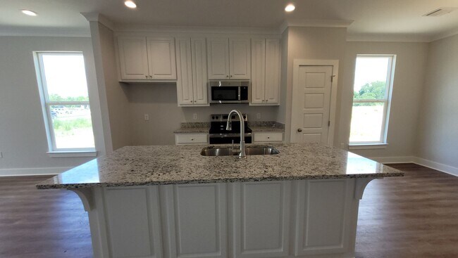 Building Photo - 4912 Bob Odom Dr
