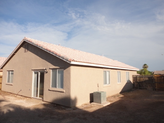 Building Photo - 4014 Dripping Springs Ave