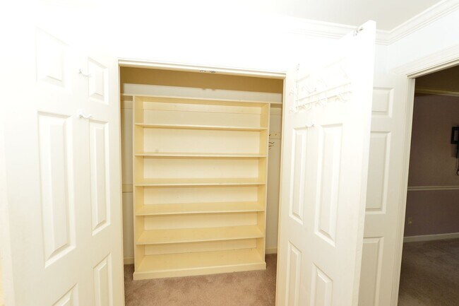 Building Photo - Custom Built brick Manor close to airport ...