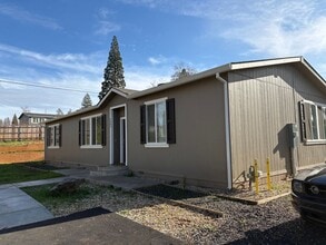 Building Photo - 7045 Molokai Dr