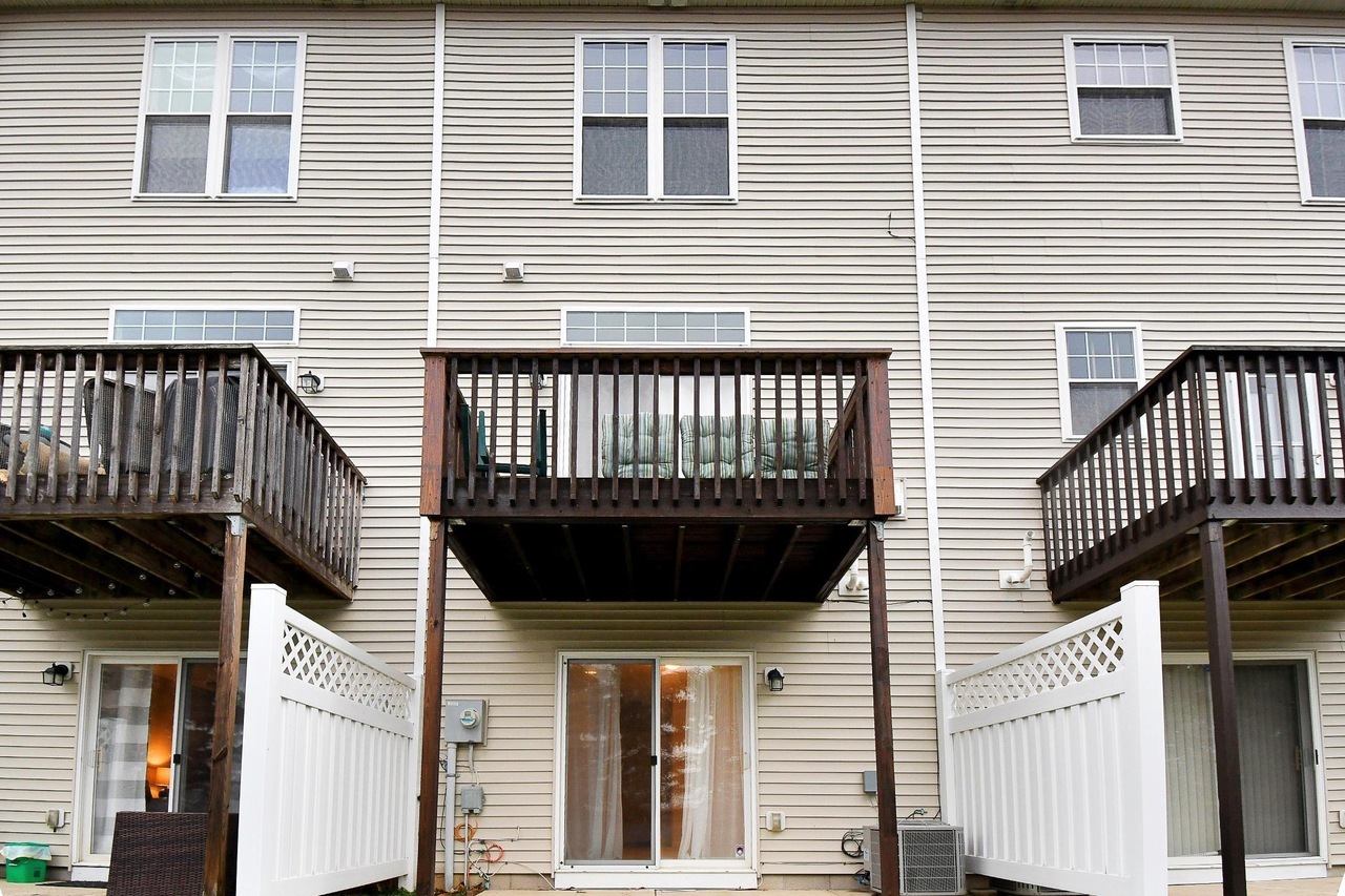 Building Photo - 6155 Cenpac Ave
