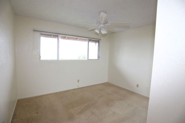 Building Photo - Lakeview - Enchanted Lake - 2 Bdrm/2 Bath/...