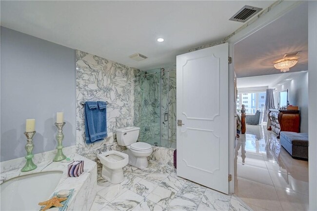 Building Photo - 4100 Galt Ocean Dr