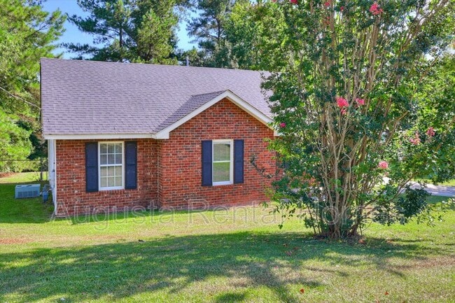 Building Photo - 2811 Bennington Dr