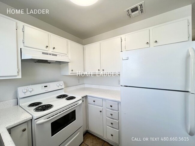 Building Photo - 440 Florence Heights Dr