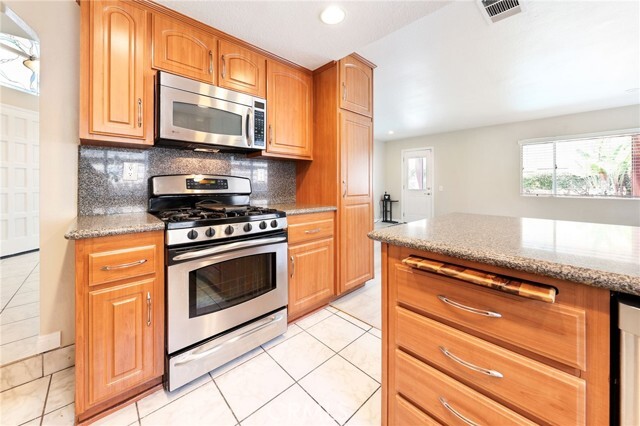 Building Photo - 23205 Azela Cir
