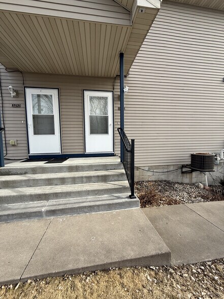 Building Photo - 5293 Manchester Dr