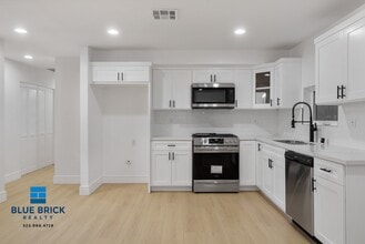Building Photo - 2708 Cochran Ave