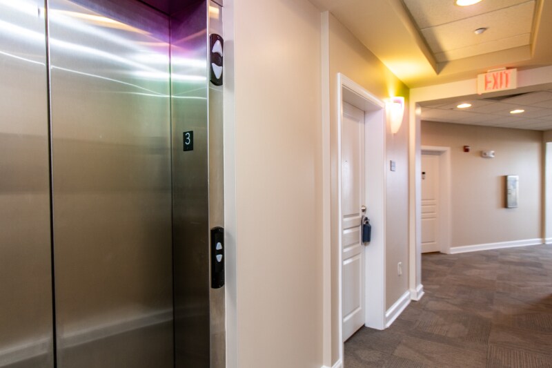 Building Photo - 670 Town Center Dr