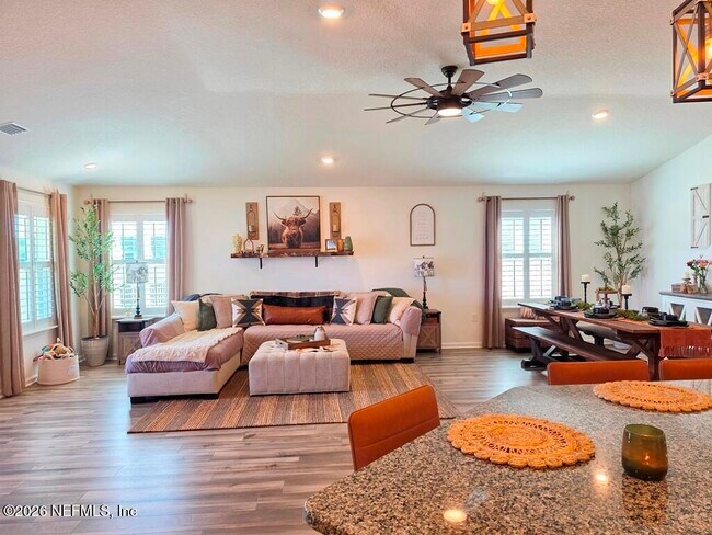 Building Photo - 11189 Buckner Ln