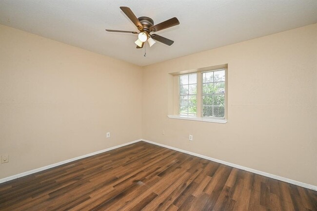 Building Photo - 19226 Plantain Dr