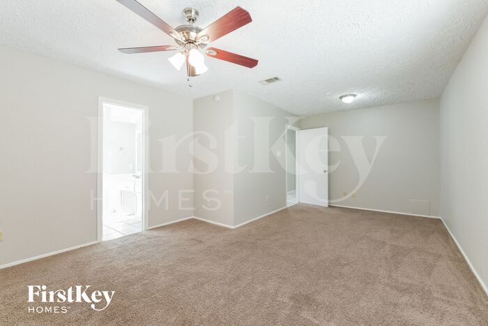 Building Photo - 8326 Carmelwood Ln