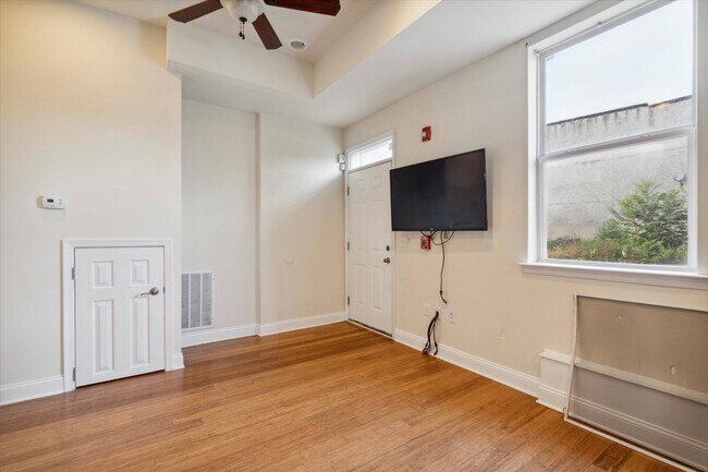 Building Photo - 1955 N 18th St