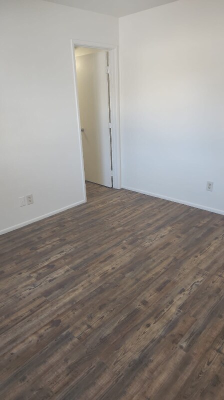 Building Photo - 1331 N Gila St
