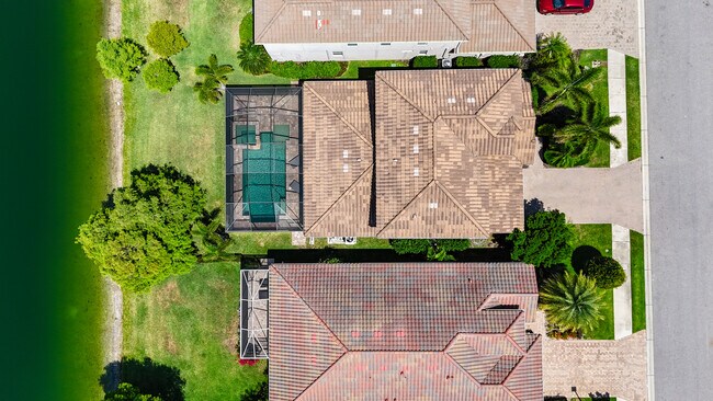 Building Photo - 3009 Esmeralda Dr
