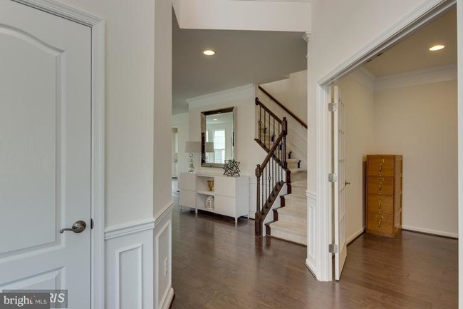 Building Photo - 42558 Stratford Landing Dr