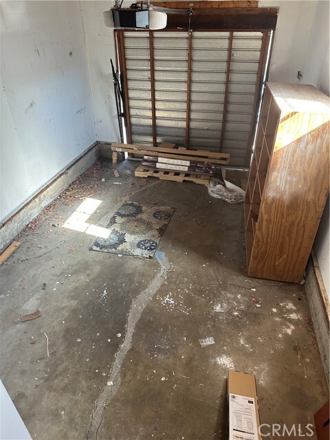 Building Photo - 453 N Bandini St