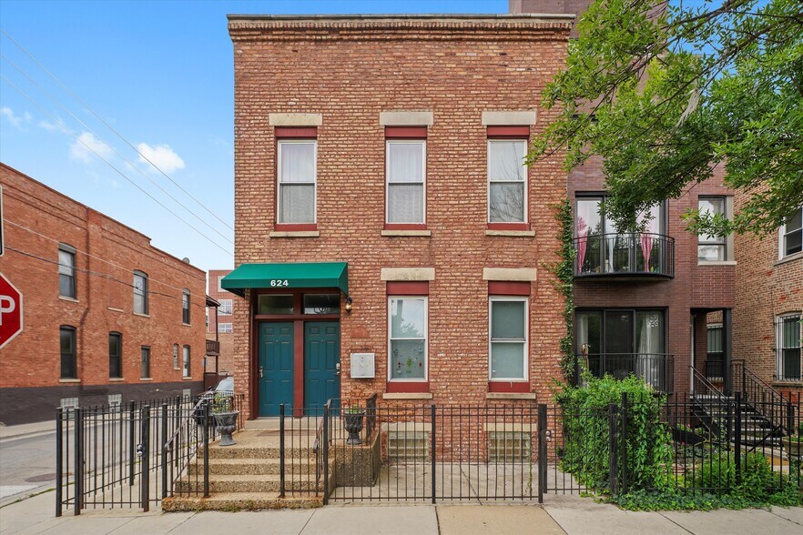 Building Photo - 624 S Oakley Blvd
