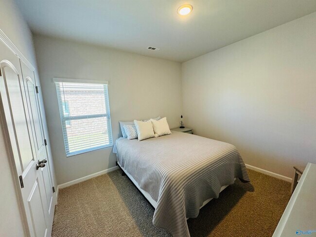 Building Photo - 113 Branton Ct