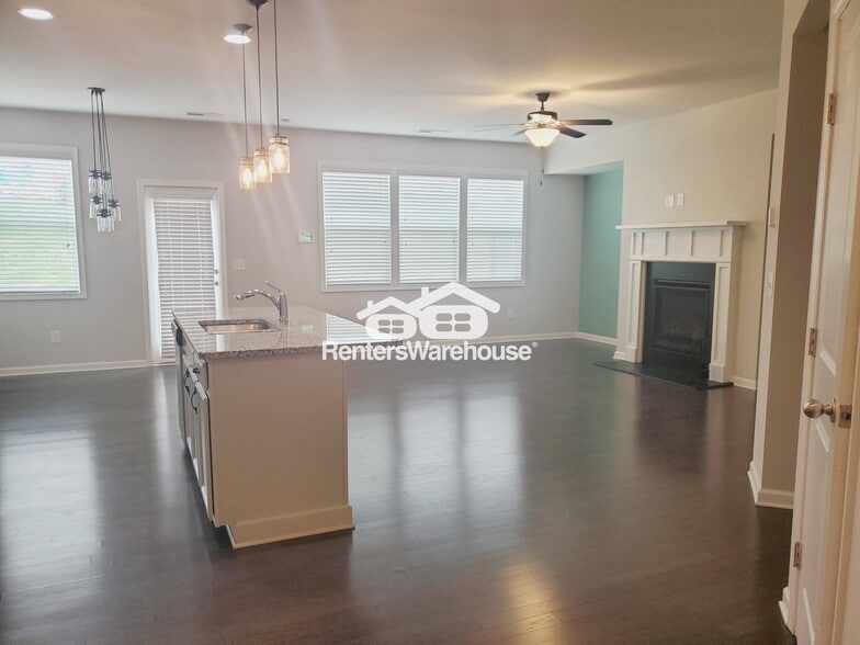 Building Photo - 1761 Orange Grove Pl