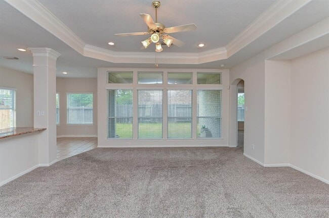 Building Photo - 211 Elana Ln