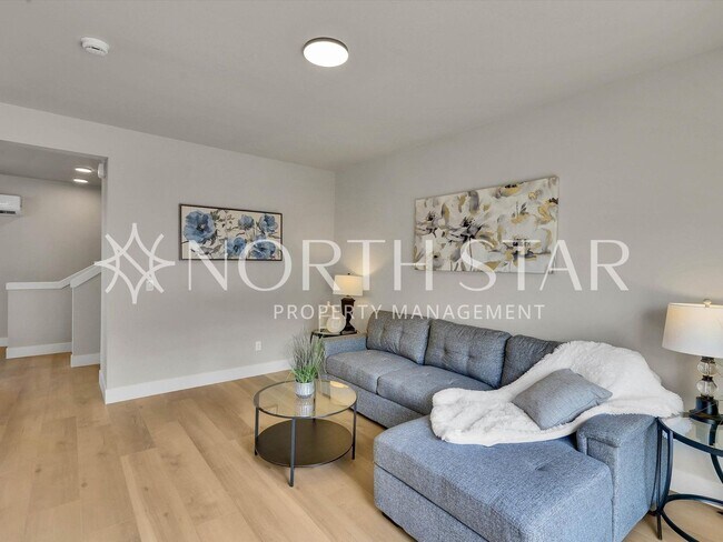 Building Photo - 8898-8898 Serenity Ter