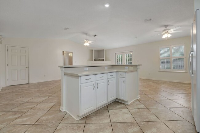 Building Photo - NE Tallahassee Home in the Villages at Maclay