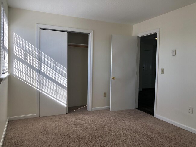 Building Photo - 11 Railroad Ave