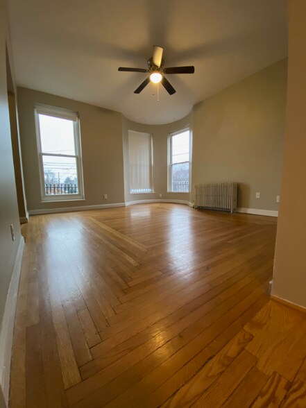 Building Photo - 506 Luzerne Ave