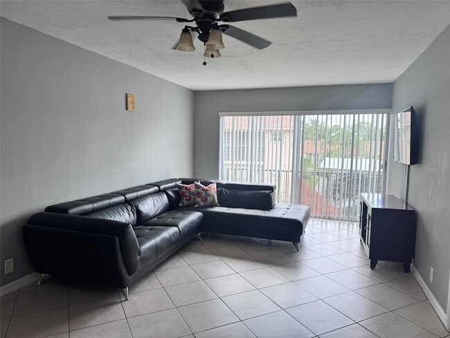 Building Photo - 2763 Woodgate Ln