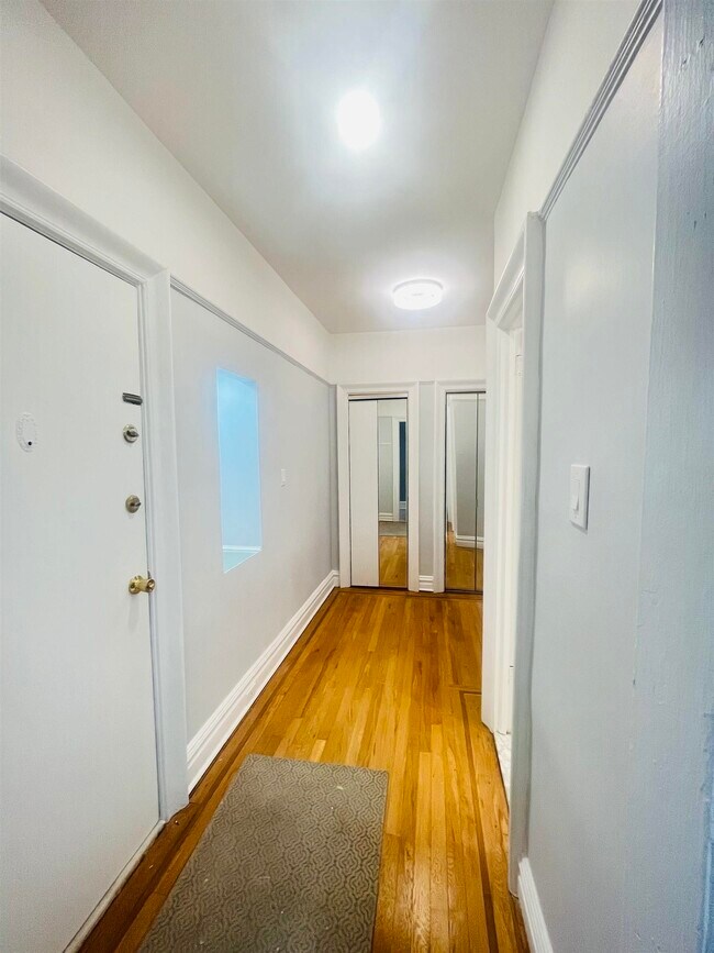 Building Photo - 3718 Park Ave