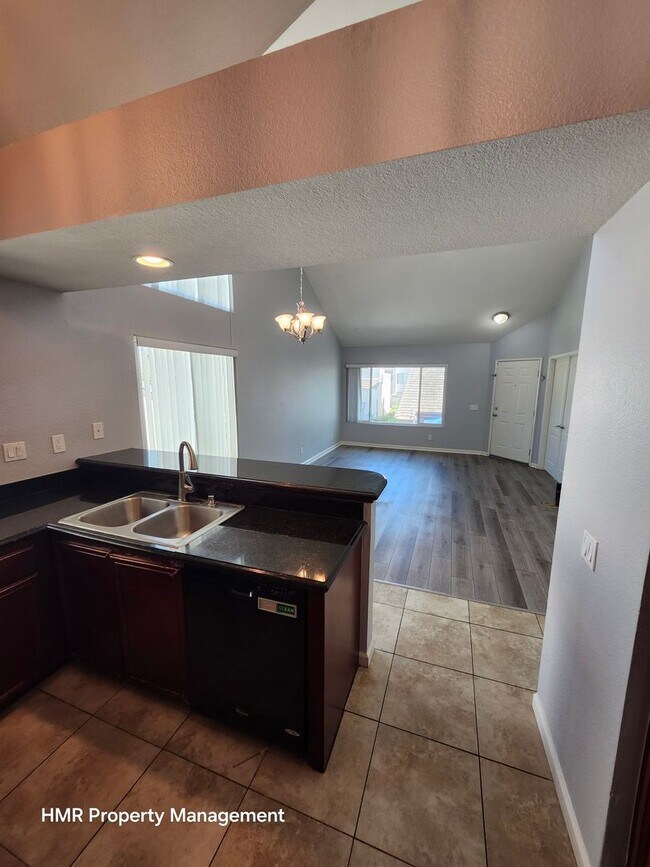 Building Photo - AVAILABLE NOW! Ontario Apt. in a gated community