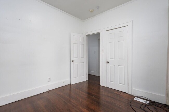 Building Photo - 1721 Atkinson St