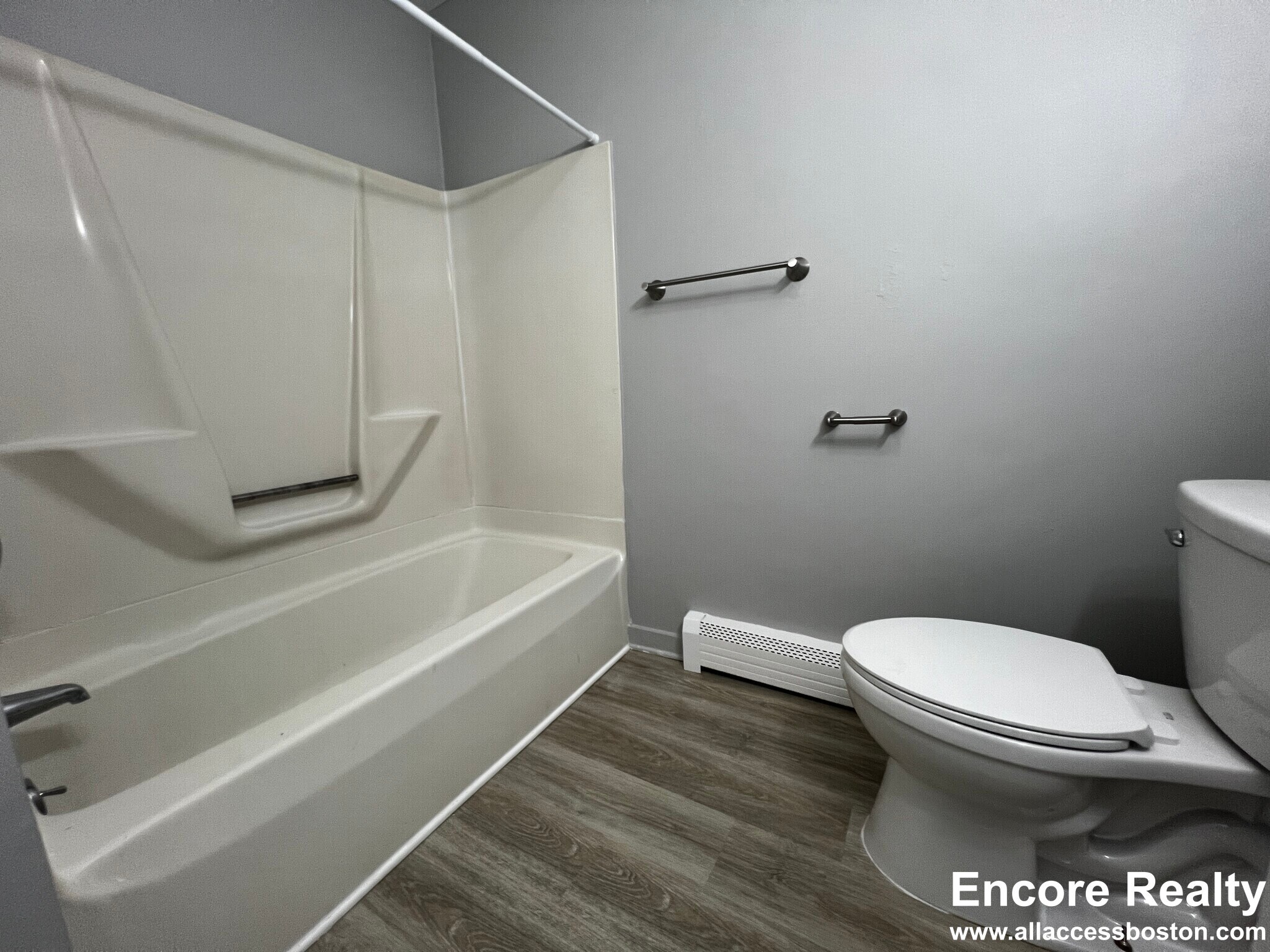 Building Photo - 130 Warren St