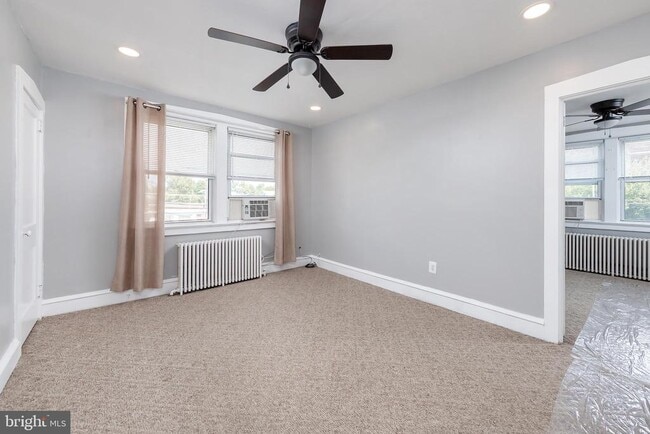 Building Photo - 674 JOHNSON