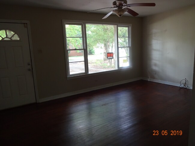 Building Photo - 3813 Harrison Street