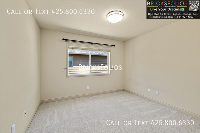 Building Photo - Executive Rental in Redmond – Luxury, Comf...