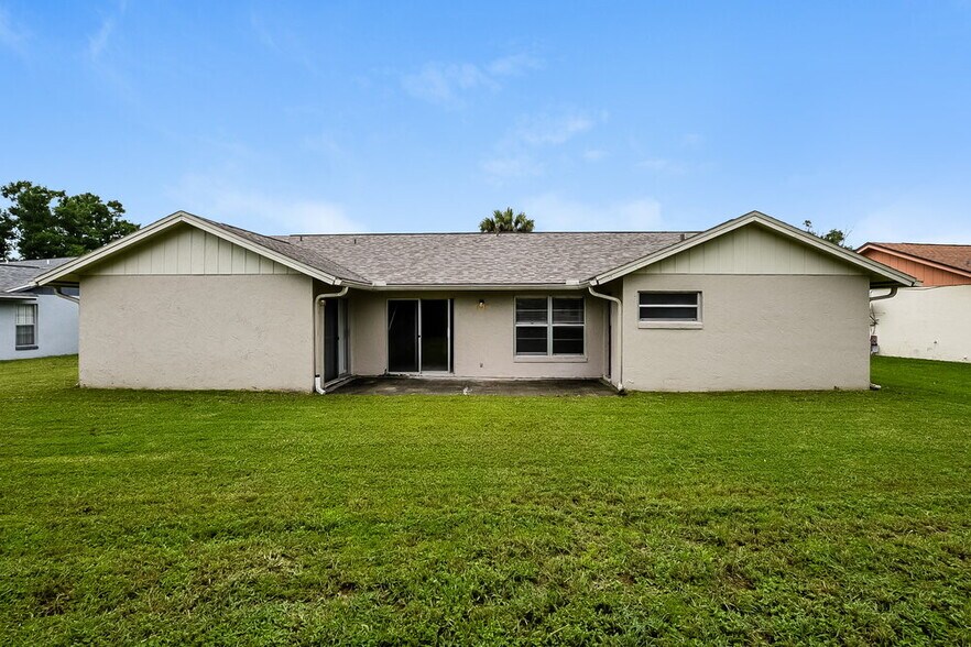 Building Photo - 2854 Camomile Dr
