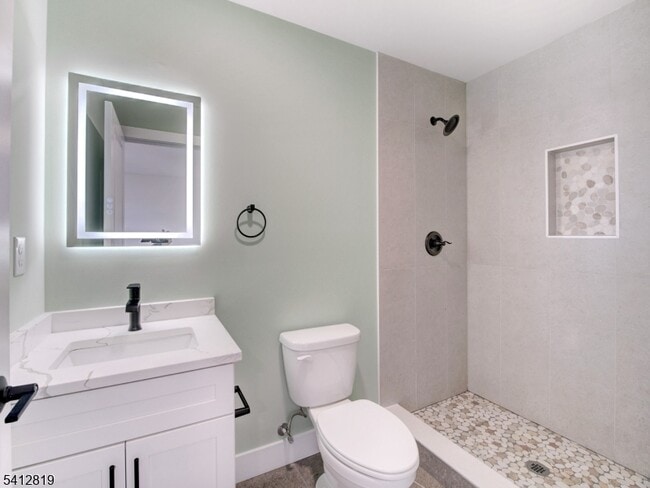 Building Photo - 429 Niles St